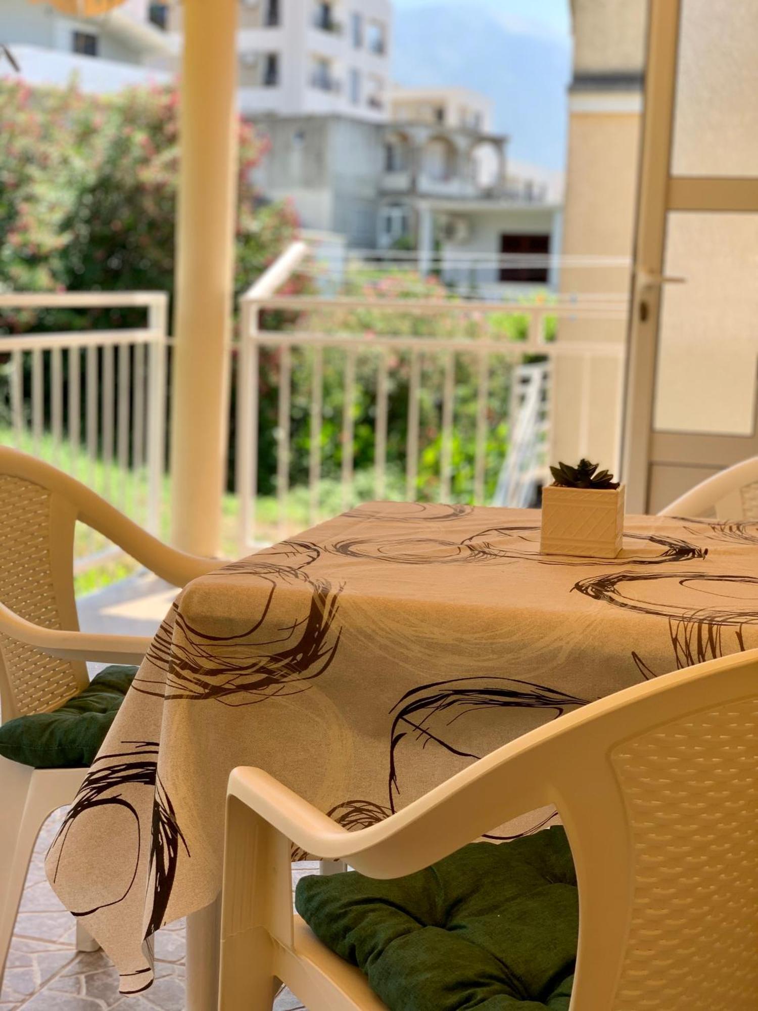Apartman Dma Tivat Exterior photo